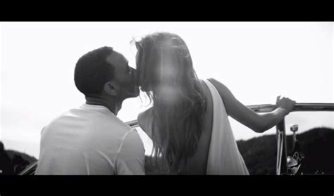 John Legend – All Of Me - Singersroom.com