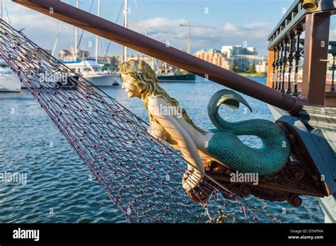 Mermaid. Ship's figurehead Stock Photo - Alamy