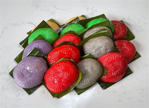 Ang Ku Kueh 16pc In Celebration Box › Ji Xiang Confectionery