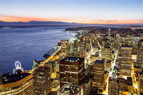 "Aerial View Of Downtown Seattle With Space Needle With Beautiful ...