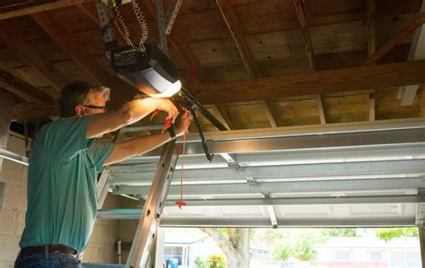 Faut il déclarer les travaux quand on change sa porte de garage