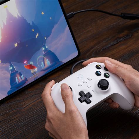 8BitDo Ultimate Wired Controller - White