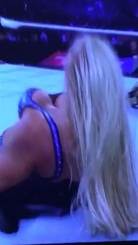 Ashley Fliehr Nuda ~30 Anni In Wwe Monday Night Raw