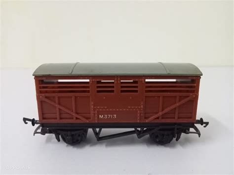 Hornby Electric Train Wagon, Hobbies & Toys, Collectibles & Memorabilia ...