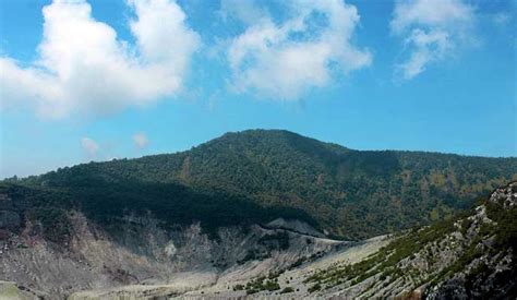 5 Misteri Dan Mitos Gunung Tangkuban Perahu Yang Aneh Misteri Fakta