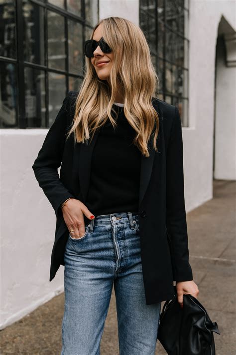 10 Trendy Business Casual Outfits For Women That You Need In Your Closet Now