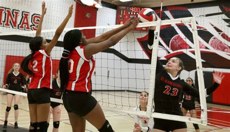 St Thomas Aquinas Secondary Brampton Senior Girls Volleyball