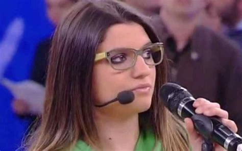 Ricordate Deborah Iurato Di Amici 13 Se La Ricordate Così Oggi Scordatevela Sembra Una Top