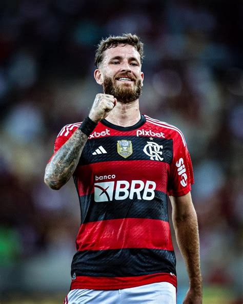 Pin De Breno Lopes Em FLAMENGO Em 2024 Fotos De Flamengo Vamos