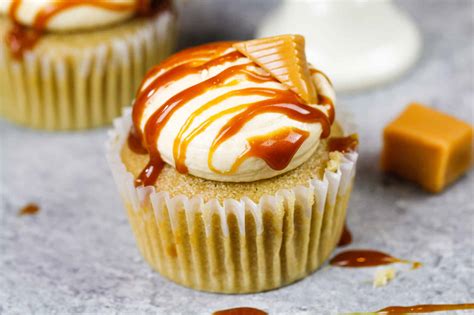 Caramel Drizzle Recipe Easy 5 Minute Recipe Chelsweets