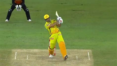 MS Dhoni six: Watch CSK captain smashes 102m six off SRH's T Natarajan ...