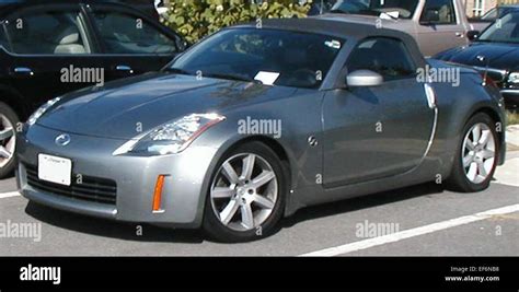 Nissan 350Z convertible Stock Photo - Alamy