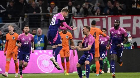 Spiel Gedreht Deutschland Schl Gt Oranje Dfb Deutscher Fu Ball