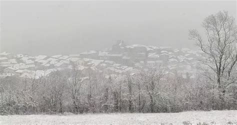 Puglia Maltempo Allerta Vento Monti Dauni Imbiancati Dalla Neve