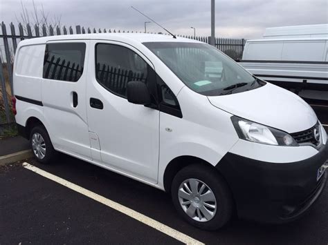 2014 Nissan Nv200 Crew Van White Low Mileage Manufacturers Warranty In Kingswinford