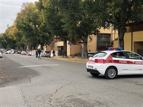 Incidente In Via Rocca Tedalda Riaperta La Strada