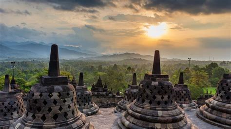 Candi Borobudur Lokasi Rute Harga Tiket Dan Tips Liburan