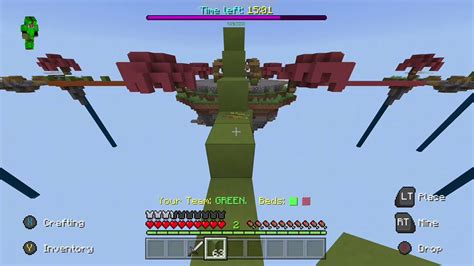 How I Play Minecraft Lifeboat Bedwars Minecraft Xbox Youtube