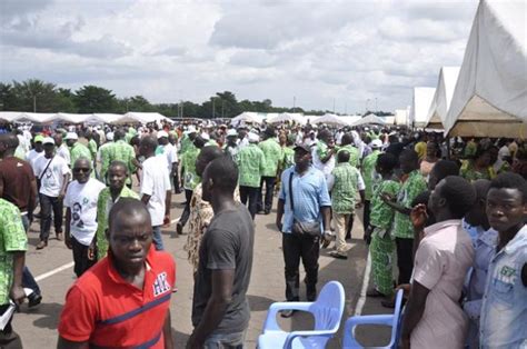 Maurice Kakou Guikahué depuis Yamoussoukro La Côte dIvoire doit