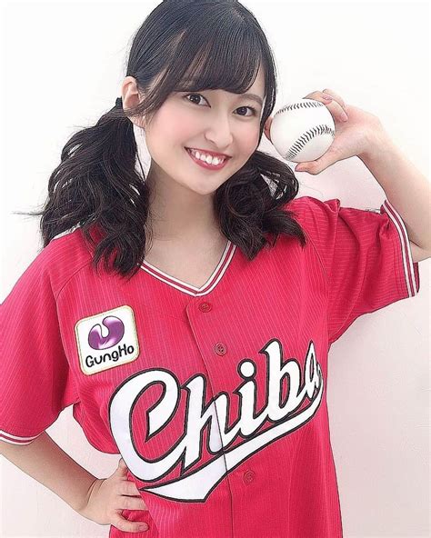 未梨一花さんのインスタグラム写真 未梨一花instagram「千葉ロッテマリーンズ Chibaユニ頂きました⚾️ ️ しかも最新