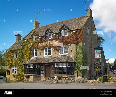 The Bell Inn at Stow-on-the-Wold Stock Photo - Alamy