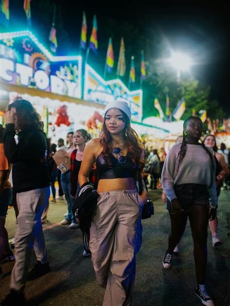 foto  berdiri terbaik  gratis  foto stok pexels