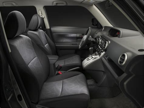 2015 Scion xB: 92 Interior Photos | U.S. News