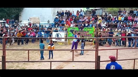 Algo divertido con el pallaso y estos niños semana santa coicoyan de