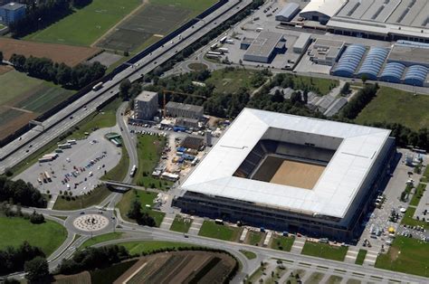 Vista aérea em stadion wals siezenheim salzburgo austria Foto Premium