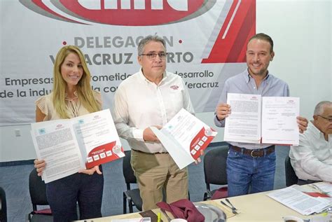 Alcalde Jm Un Nue Y La Cmic Firman Convenio De Colaboraci N En Pro Del