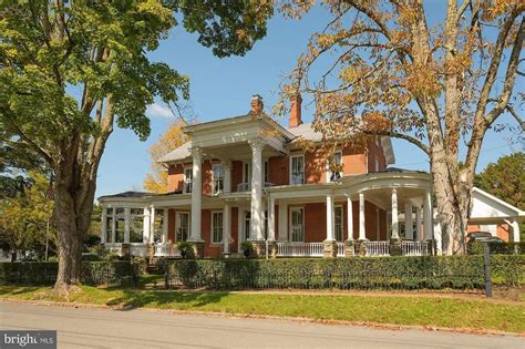 1890 Historic House For Sale In Kingwood West Virginia — Captivating Houses