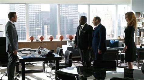 Suits Season 8 Episode 3 Watch Online Azseries