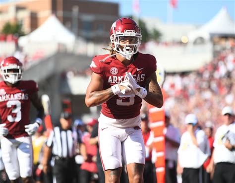 Arkansas Wr Jadon Haselwood Declares For Nfl Draft