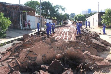 Prefeitura Recupera Trechos Danificados Pela Chuva Deste Domingo