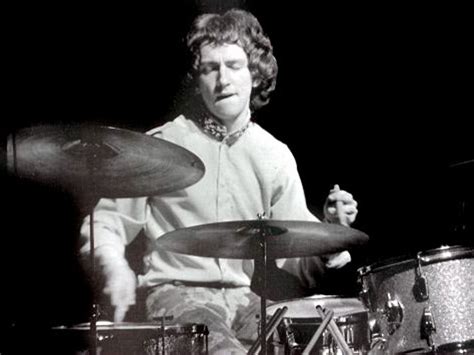 Jimi Hendrix Experience Drummer Mitch Mitchell Dies Musicradar