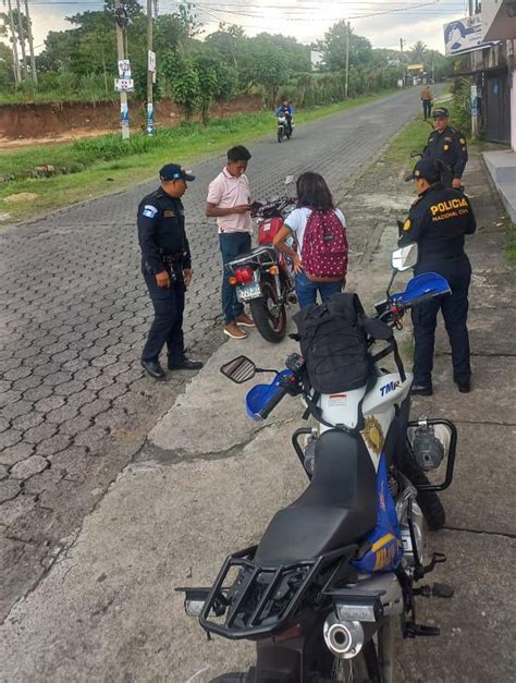 PNC De Guatemala On Twitter Y En La Aldea Las Cruces En Santo