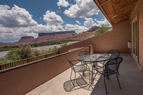 Our Moab Lodging with Amazing Views - Red Cliffs Lodge