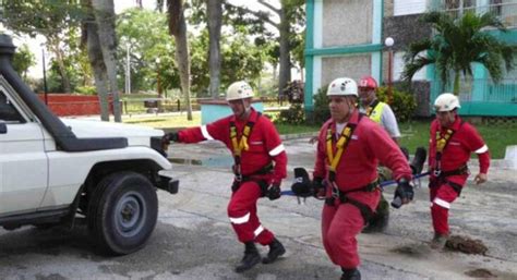 Defensa Civil Cubana A Os De Protecci N Nacional Radio Florida De