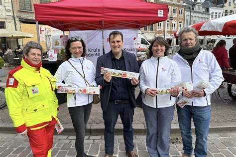 Pleisteractie Rode Kruis Vlaanderen Weer Van Start Zandhoven Het