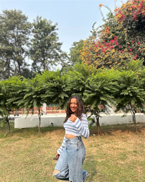 mehak atmehakkhurana instagram