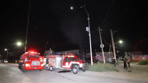 Se Incendia Recicladora En La Colonia De Mayo En Le N Y Calcina Dos