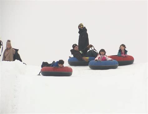 Hawk Island Snow Tubing Park reopens for the 2021 season | WLNS 6 News