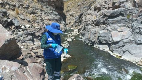 ANA evalúa calidad de agua de la cuenca Tambo en Puno Moquegua y