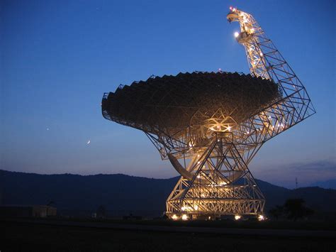 Moon Telescope The Hundred Meter Dish At Green Bank Curre Flickr