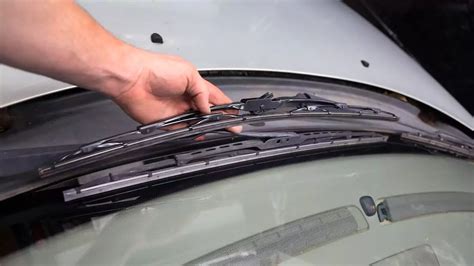 How to Change Windshield Wipers