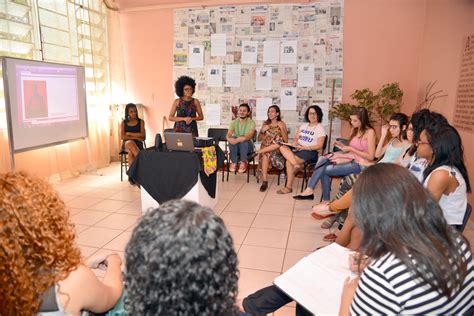 Roda De Conversa Debate Presença Da Mulher Negra Nos Museus Ufg