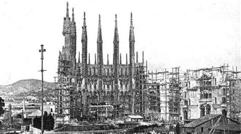 La Sagrada Familia History – Joyas Gaudi