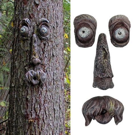 Bark Faceinteresting Old Man Tree Huggerstatues Hugger Peeker