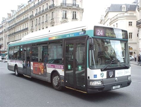 Photothèque autobus RENAULT AGORA GNV RATP Paris Ligne bus