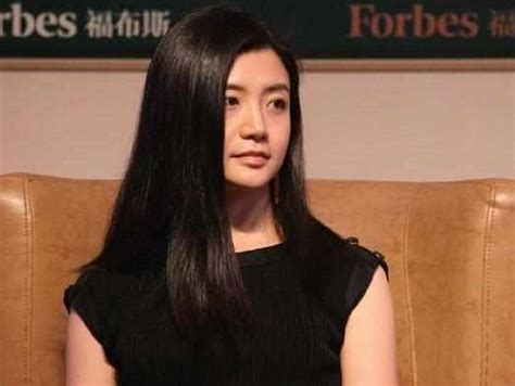 中国最美女富豪 30岁就身家过亿，马云曾千里寻她